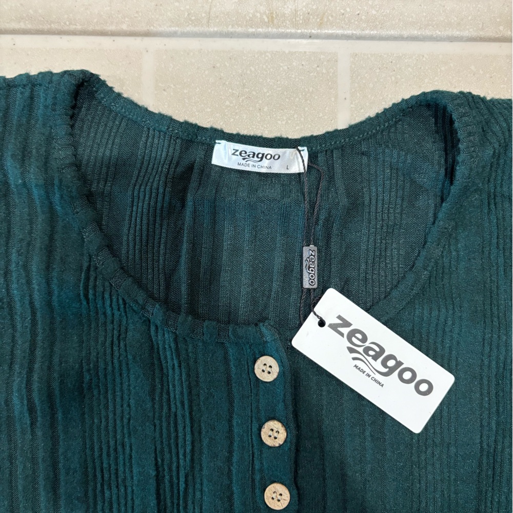 Brand new Zeagoo light weight sweater size Large